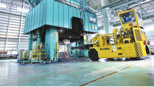 アジア最大級の1万5千トン鍛造プレス機